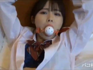 【老王探花】探花大神老王1900元酒店约炮_18岁新下海兼职妹子腼腆听话搞得她一直喊疼逼都给搞肿了